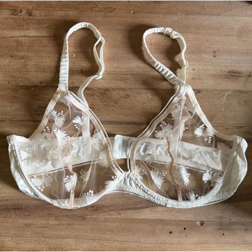 Simone Perele Parisian Lingerie White Sheer Floral Embroidered Bra Size 36E